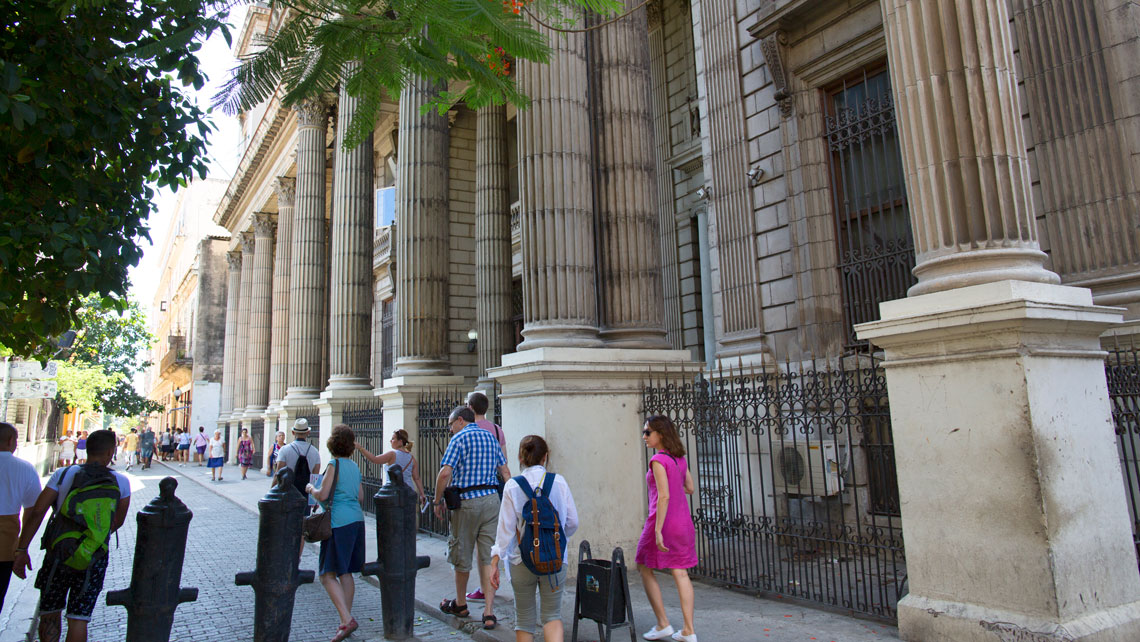 Why a group tour at all? Why a Cuba tour can add depth, meaning and colour to your holiday